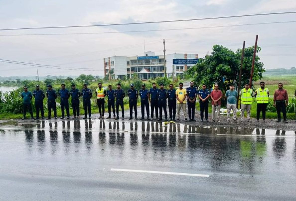 ট্রাফিক ব্যবস্থাপনায় মহাসড়কে হাইওয়ে পুলিশ কুমিল্লা রিজিয়নের অবস্থান